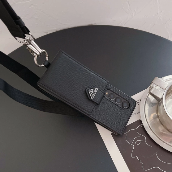 Chic Pocket Case