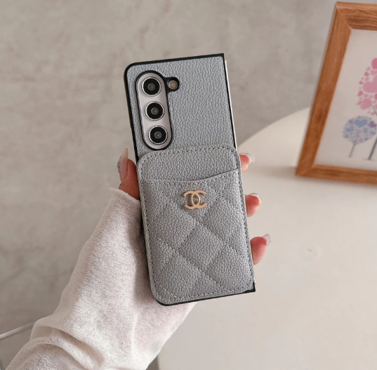 Elegant Pocket Design