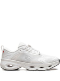 On Running Cloudsolo Loewe Withe Light Grey