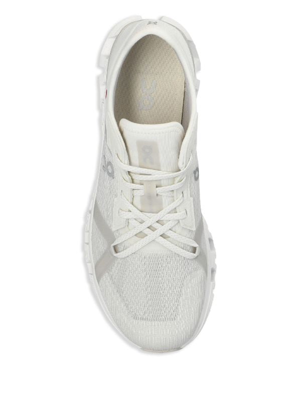 On Running Cloud X 4 AD
White Wolf