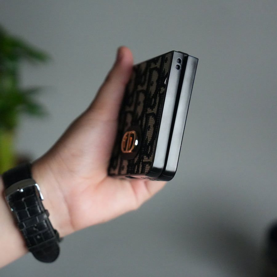 Luxury Woven Pattern Case
